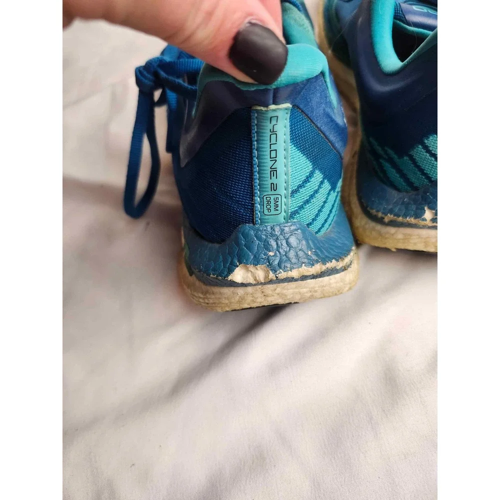 Topo athletic cyclone